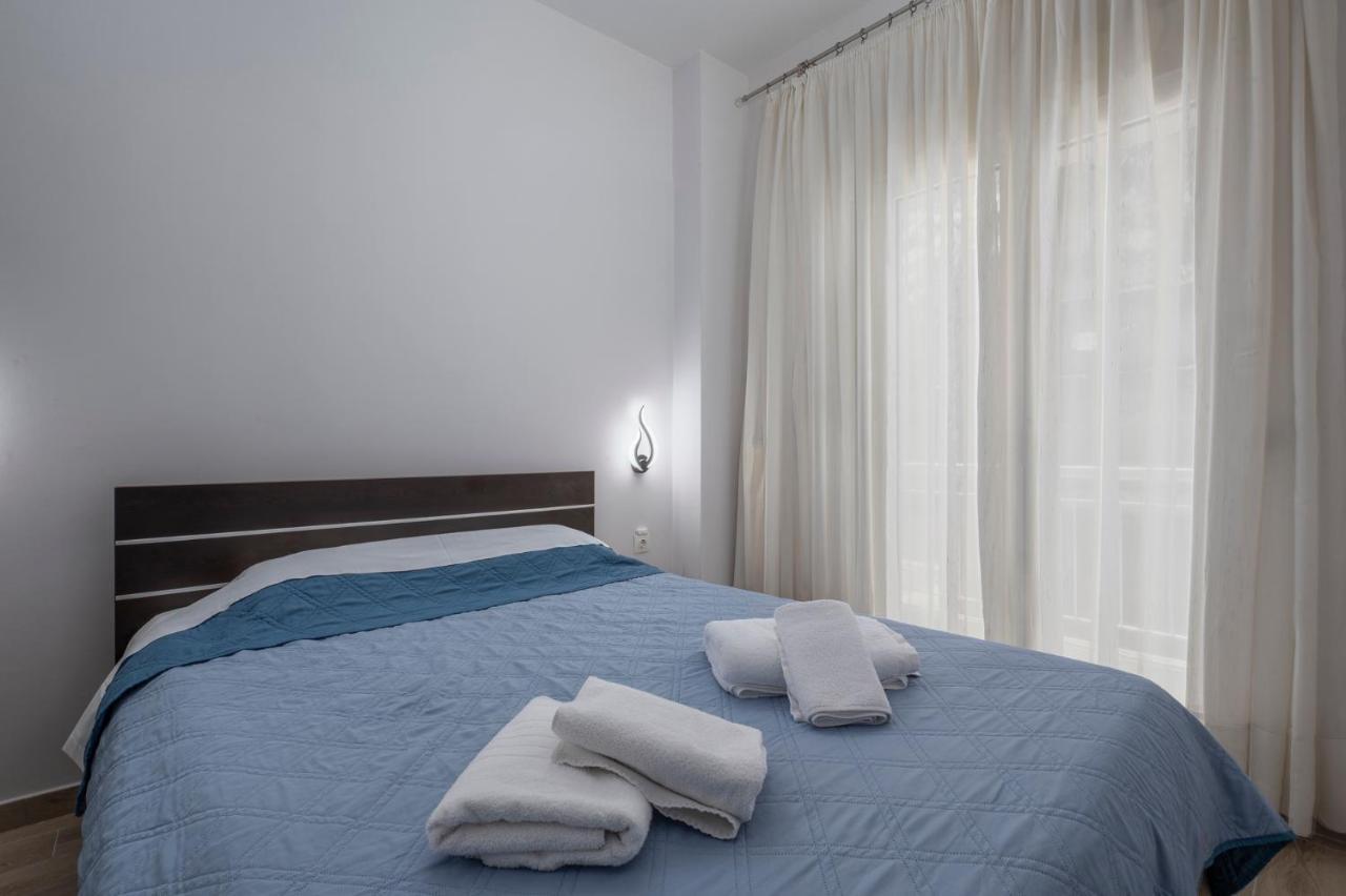 Kosmos Service Apartment City Center 3 With Additional Cost Parking Tesalonika Bagian luar foto